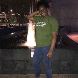 Meet your Posher, Tierra